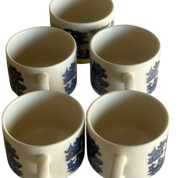5 BLUE WILLOW CHURCHILL COFFEE TEA CUP MADE IN ENGLAND - Picture 2 of 14